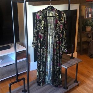 Black velvet & gold duster / kimono